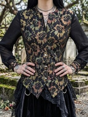 Whimsigoth Vintage Floral Lace Blouse w/ Iridescent Buttons, Size M/L